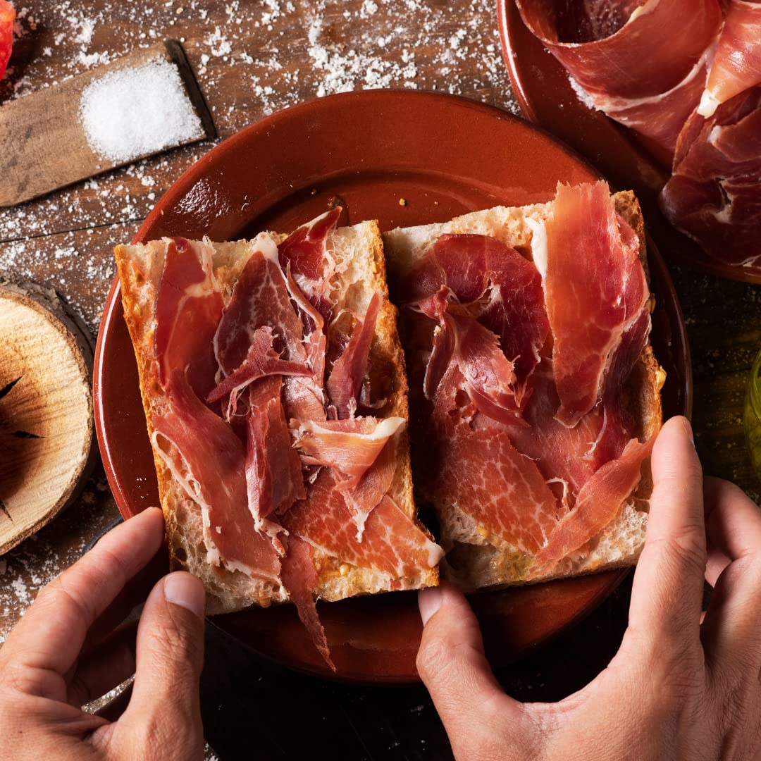 Aire Sano - Jamón de Teruel DOP Gran Premier (8-8.5 Kg) + Taco de Lomo Padre 100% Duroc de 310g - Jamonero, Cuchillo y Chaira - Sin Gluten y Sin Lactosa - Envasado al vacío