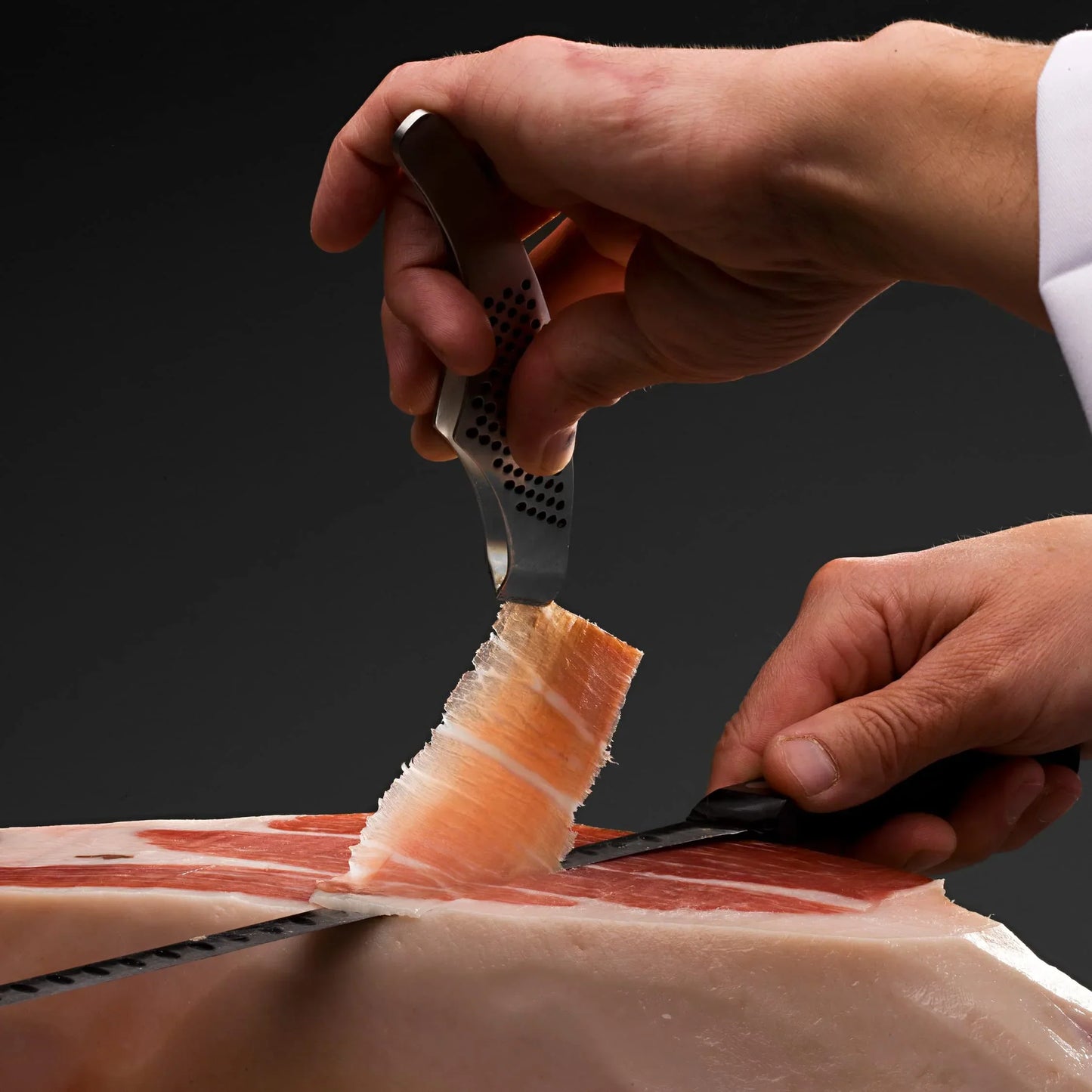 Aire Sano - Jamón de Teruel DOP Gran Premier (8-8.5 Kg) + Taco de Lomo Padre 100% Duroc de 310g - Jamonero, Cuchillo y Chaira - Sin Gluten y Sin Lactosa - Envasado al vacío